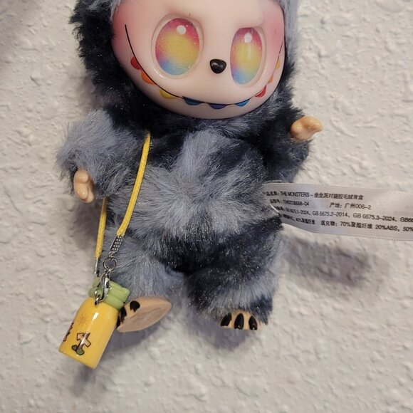 labubu water bottle w-palm trees and surfing gator No Doll - Picture 6 of 12